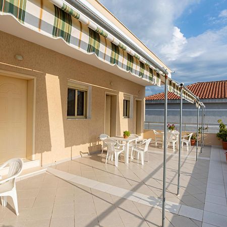 Vila B&E Vlorë Habitación foto