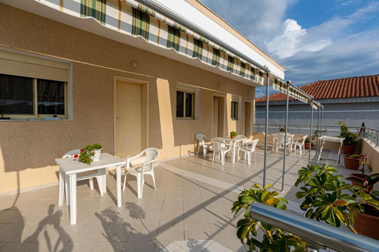 Vila B&E Vlorë Exterior foto